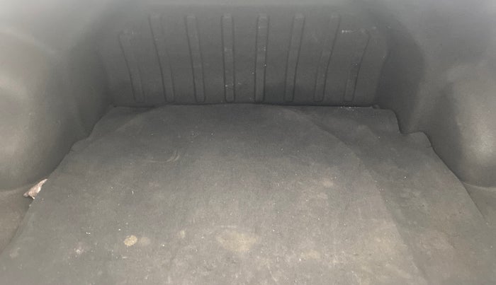 2014 Hyundai Verna FLUIDIC 1.6 CRDI SX OPT, Diesel, Manual, 51,472 km, Boot Inside