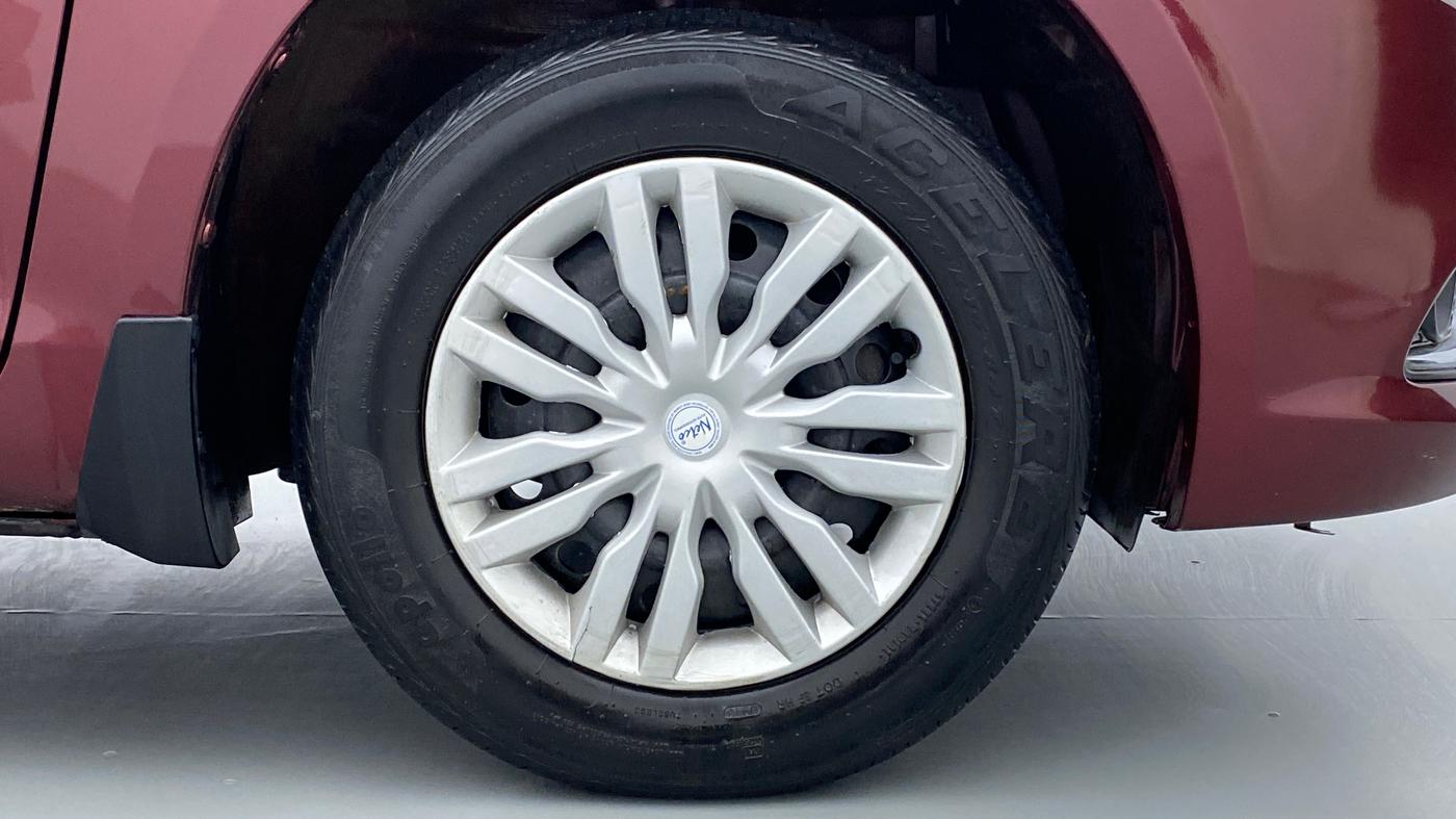 2015 Maruti Swift Dzire VXI 1.2 BS IV, Petrol, Manual, 48,858 km, Right Front Wheel