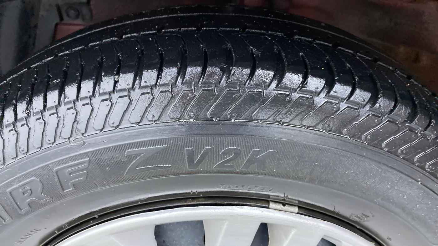 2015 Maruti Swift Dzire VXI 1.2 BS IV, Petrol, Manual, 48,858 km, Left Front Tyre Tread