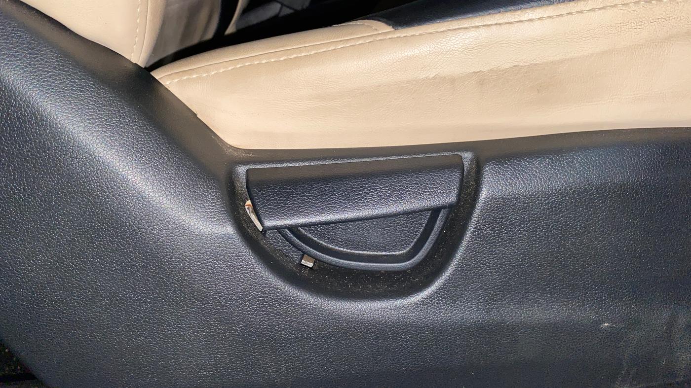 2020 Hyundai NEW SANTRO MAGNA, Petrol, Manual, 23,174 km, Driver Side Adjustment Panel