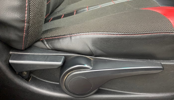 2017 Tata TIGOR XZ 1.2 REVOTRON OPT, Petrol, Manual, 62,116 km, Driver Side Adjustment Panel