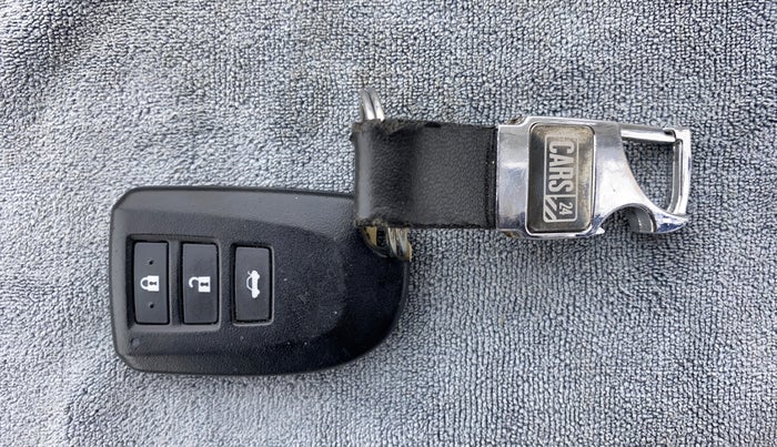 2018 Toyota YARIS G MT, Petrol, Manual, 55,466 km, Key Close Up