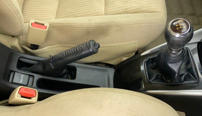 2018 Toyota YARIS G MT, Petrol, Manual, 55,466 km, Gear Lever