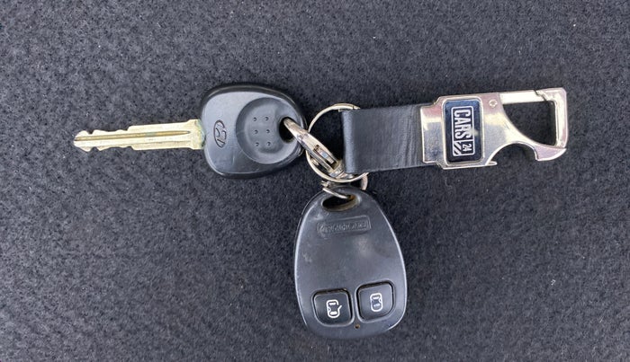 2012 Hyundai Eon D LITE PLUS, Petrol, Manual, 46,187 km, Key Close Up