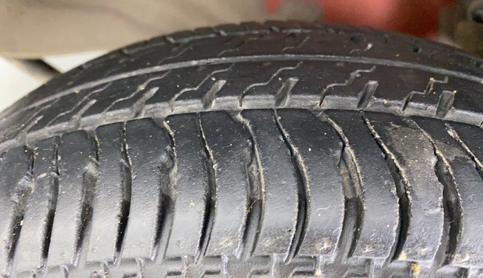 2011 Maruti Alto K10 VXI P, Petrol, Manual, 86,450 km, Left Front Tyre Tread