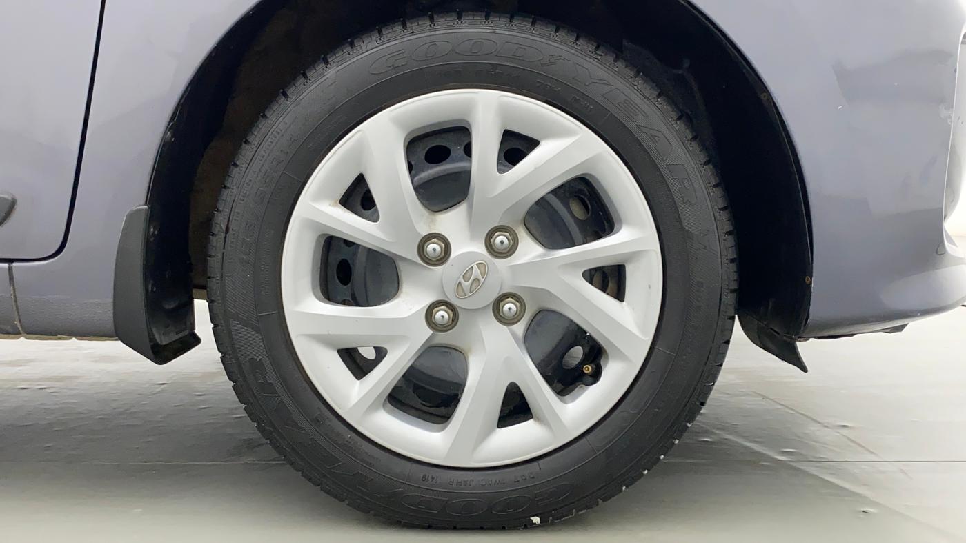 2019 Hyundai Grand i10 MAGNA CNG, CNG, Manual, 29,505 km, Right Front Wheel