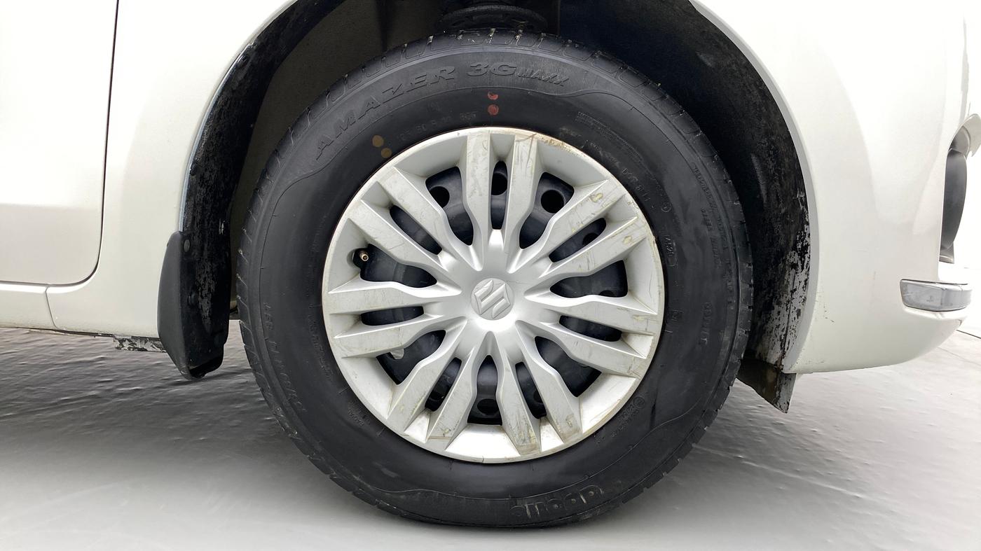 2019 Maruti Dzire VDI, Diesel, Manual, 50,758 km, Right Front Tyre