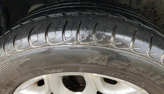 2016 Ford Ecosport TITANIUM 1.5L PETROL AT, Petrol, Automatic, 97,482 km, Right Front Tyre Tread