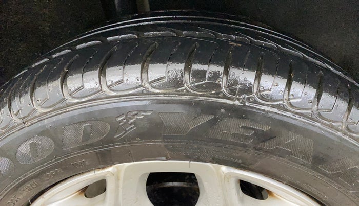 2016 Ford Ecosport TITANIUM 1.5L PETROL AT, Petrol, Automatic, 97,482 km, Right Rear Tyre Tread