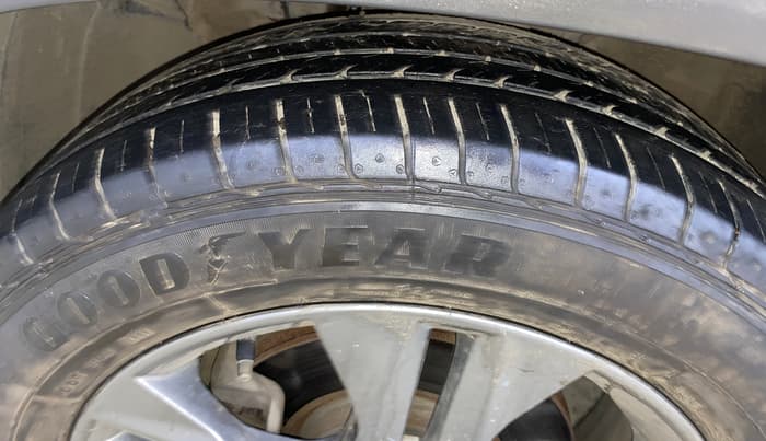2022 KIA SELTOS  HTX IVT G, Petrol, Automatic, 53,278 km, Left Front Tyre Tread