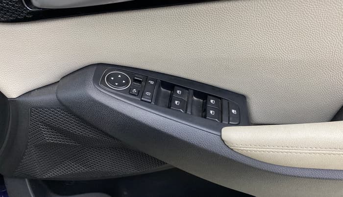 2022 KIA SELTOS  HTX IVT G, Petrol, Automatic, 53,278 km, Driver Side Door Panels Control