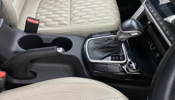 2022 KIA SELTOS  HTX IVT G, Petrol, Automatic, 53,278 km, Gear Lever
