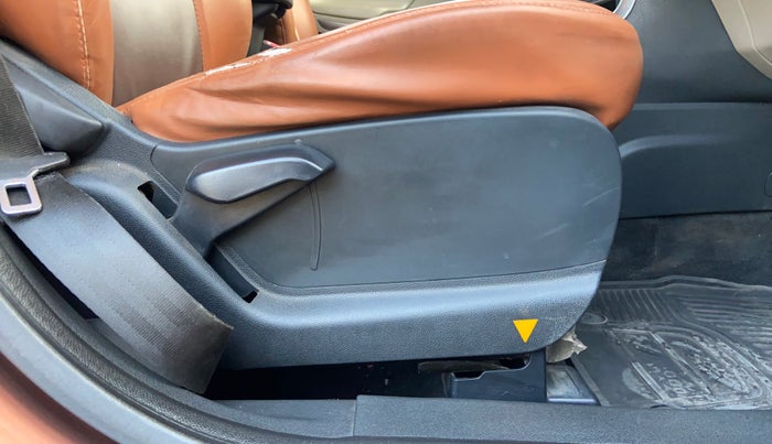 2020 Ford Ecosport TITANIUM 1.5L DIESEL, Diesel, Manual, 1,00,290 km, Driver Side Adjustment Panel