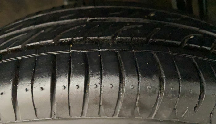 2018 Renault Kwid CLIMBER 1.0 AMT, Petrol, Automatic, 44,984 km, Right Rear Tyre Tread