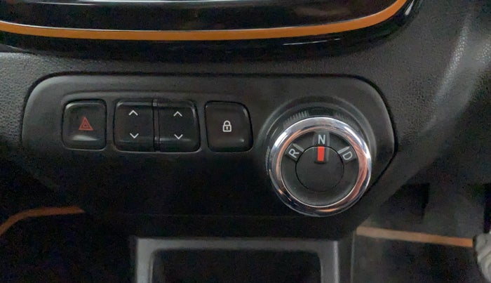 2018 Renault Kwid CLIMBER 1.0 AMT, Petrol, Automatic, 44,984 km, Gear Lever