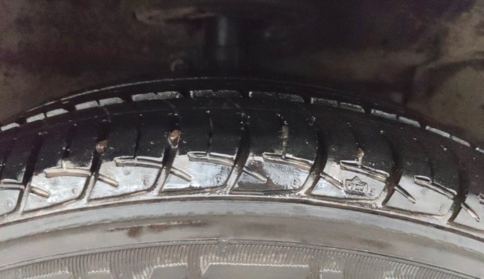 2018 Maruti Ciaz DELTA 1.4 MT PETROL, Petrol, Manual, 54,778 km, Right Front Tyre Tread