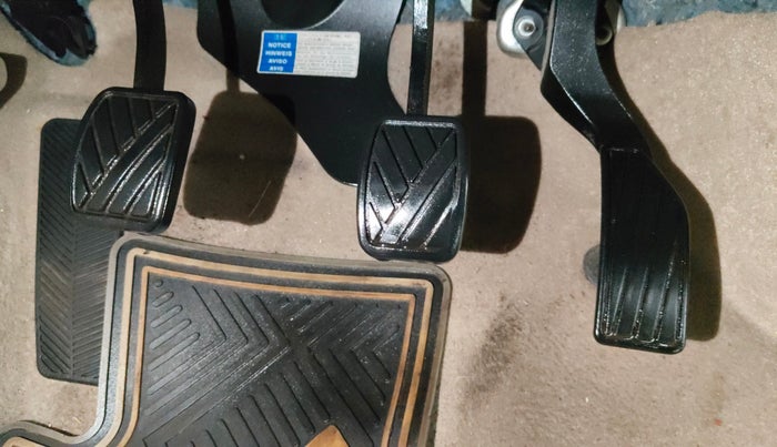 2018 Maruti Ciaz DELTA 1.4 MT PETROL, Petrol, Manual, 54,778 km, Pedals