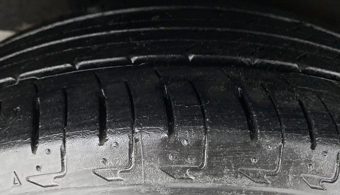 2017 Honda City ZX CVT, Petrol, Automatic, 26,572 km, Right Rear Tyre Tread
