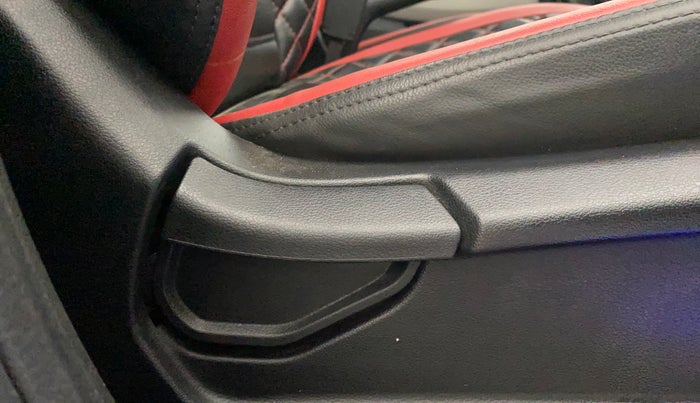 2023 Hyundai VENUE S 1.2, Petrol, Manual, 14,946 km, Driver Side Adjustment Panel