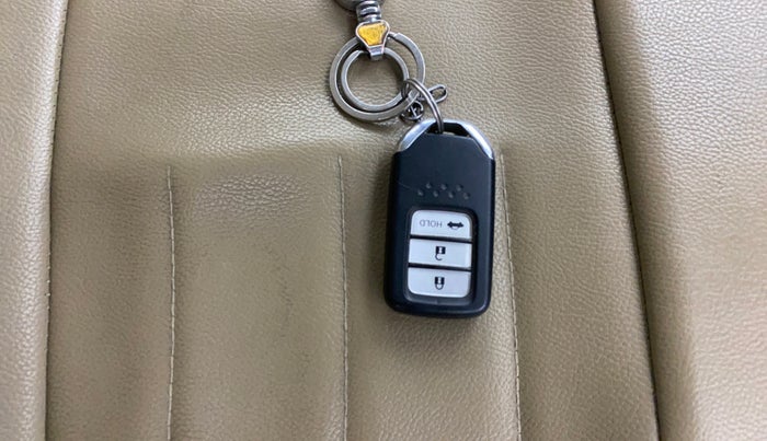 2018 Honda Amaze 1.5L I-DTEC V, Diesel, Manual, 94,289 km, Key Close Up