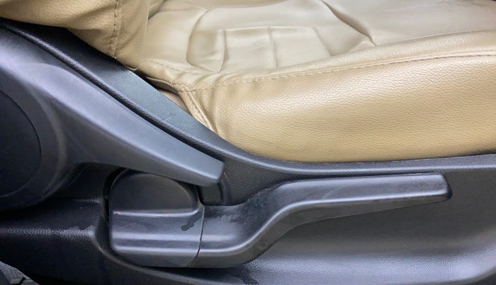 2018 Honda Amaze 1.5L I-DTEC V, Diesel, Manual, 94,289 km, Driver Side Adjustment Panel