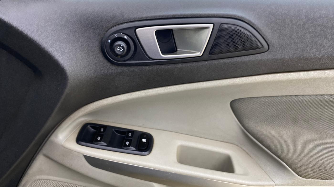 2015 Ford Ecosport TREND 1.5L PETROL, CNG, Manual, 88,996 km, Driver Side Door Panels Control