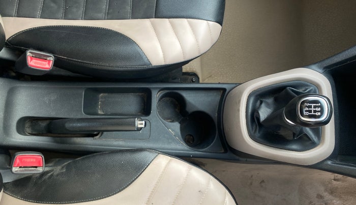 2018 Hyundai Grand i10 SPORTZ 1.2 KAPPA VTVT, CNG, Manual, 92,318 km, Gear Lever