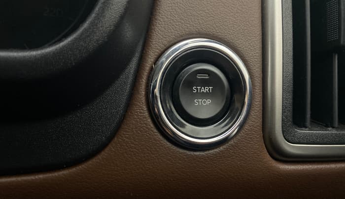 2023 Mahindra SCORPIO-N Z8 L PETROL AT 7 STR, Petrol, Automatic, 64,601 km, Keyless Start/ Stop Button