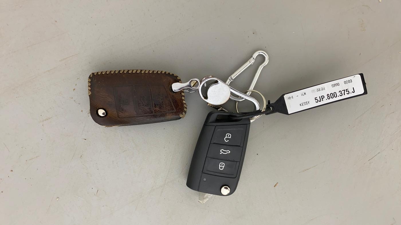 2022 Skoda SLAVIA AMBITION 1.0L TSI AT, Petrol, Automatic, 40,074 km, Key Close Up