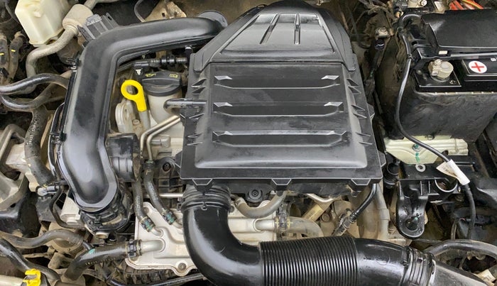 2022 Skoda SLAVIA AMBITION 1.0L TSI AT, Petrol, Automatic, 39,996 km, Engine View