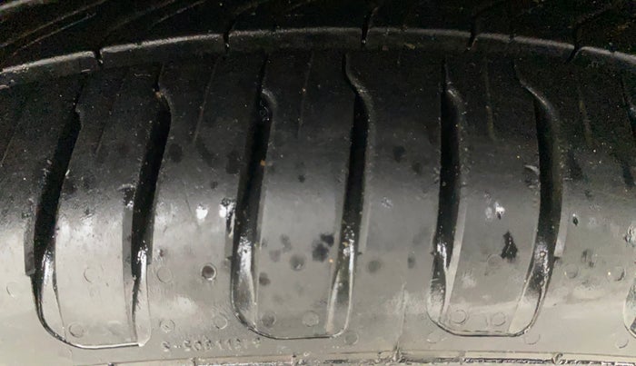 2022 Skoda SLAVIA AMBITION 1.0L TSI AT, Petrol, Automatic, 39,996 km, Left Front Tyre Tread