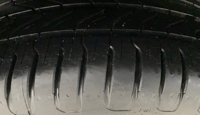 2022 Skoda SLAVIA AMBITION 1.0L TSI AT, Petrol, Automatic, 39,996 km, Right Rear Tyre Tread