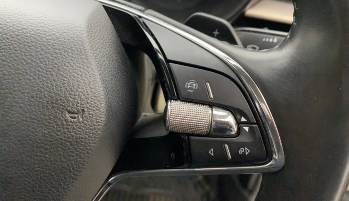 2022 Skoda SLAVIA AMBITION 1.0L TSI AT, Petrol, Automatic, 39,996 km, Adaptive Cruise Control