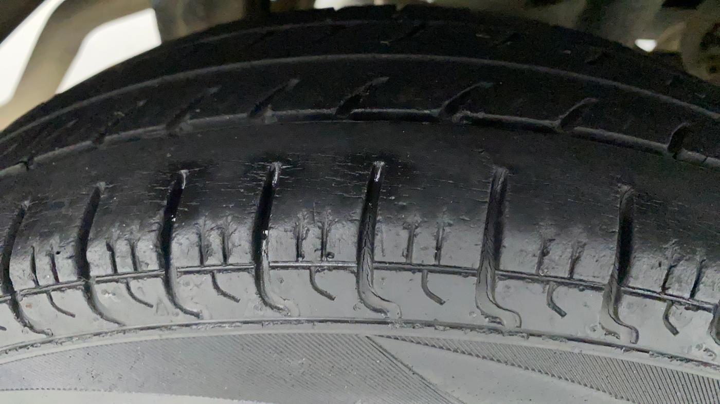 2012 Maruti Alto 800 LXI, Petrol, Manual, 44,723 km, Right Rear Tyre Tread