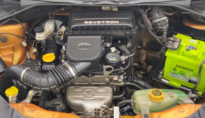 2018 Tata Tiago XE PETROL, Petrol, Manual, 93,407 km, Open Bonet