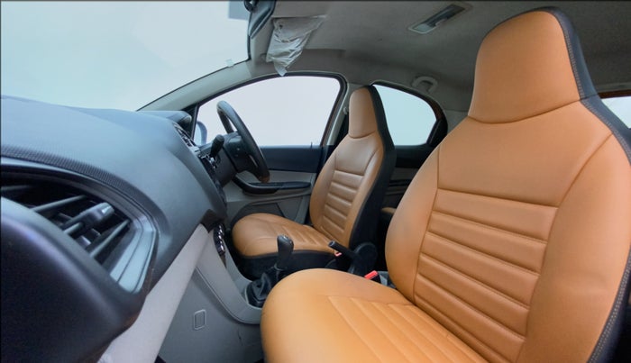 2018 Tata Tiago XE PETROL, Petrol, Manual, 93,407 km, Right Side Front Door Cabin