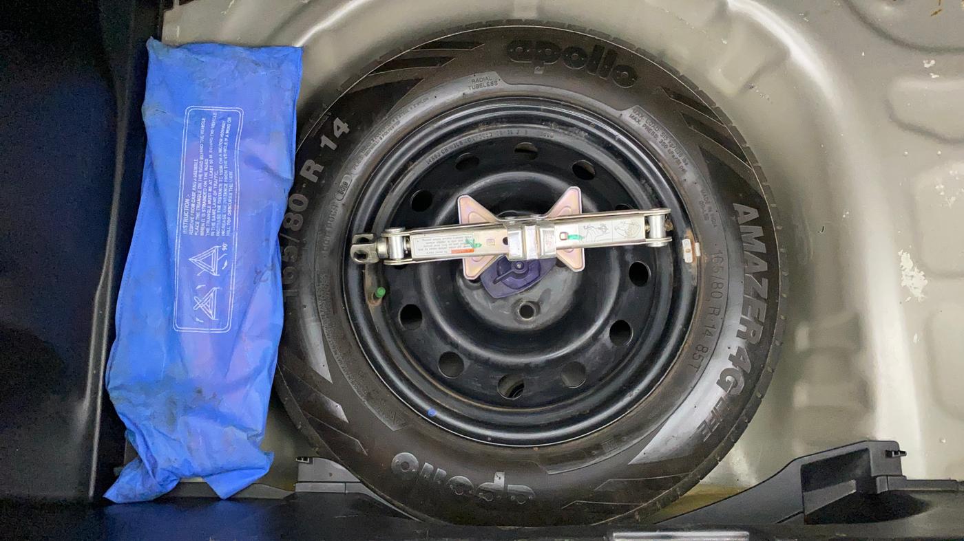 2019 Maruti Swift VXI, Petrol, Manual, 57,265 km, Spare Tyre