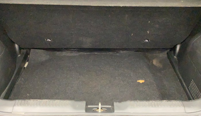 2019 Maruti Swift VXI, Petrol, Manual, 57,265 km, Boot Inside
