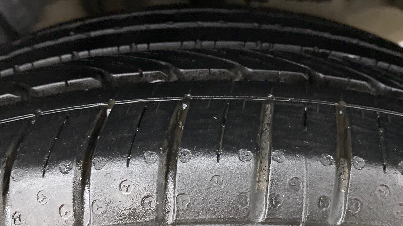 2019 Maruti Ciaz Alpha 1.5 Diesel, Diesel, Manual, 57,606 km, Left Rear Tyre Tread