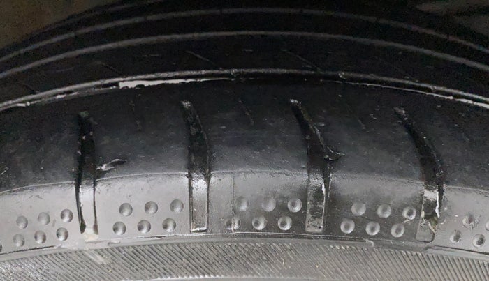 2016 Honda City 1.5L I-VTEC VX, CNG, Manual, 82,551 km, Right Front Tyre Tread