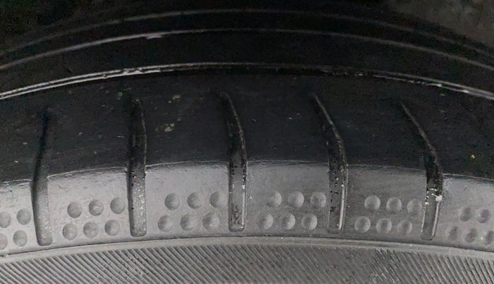 2016 Honda City 1.5L I-VTEC VX, CNG, Manual, 82,551 km, Left Rear Tyre Tread