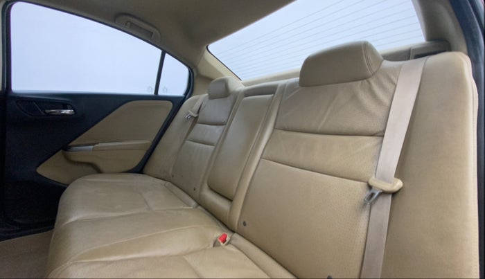 2016 Honda City 1.5L I-VTEC VX, CNG, Manual, 82,551 km, Right Side Rear Door Cabin