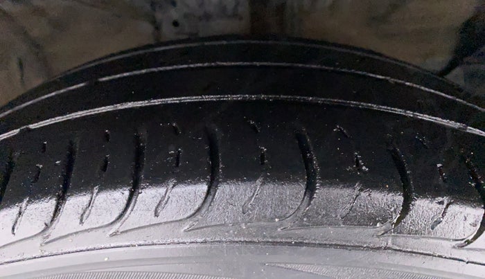 2020 KIA SELTOS HTK PLUS AT 1.5 DIESEL, Diesel, Automatic, 58,259 km, Right Front Tyre Tread