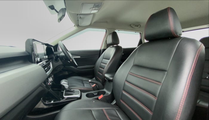 2020 KIA SELTOS HTK PLUS AT 1.5 DIESEL, Diesel, Automatic, 58,259 km, Right Side Front Door Cabin