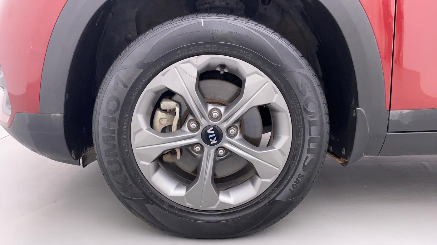 2020 KIA SELTOS HTK PLUS AT 1.5 DIESEL, Diesel, Automatic, 58,259 km, Left Front Wheel