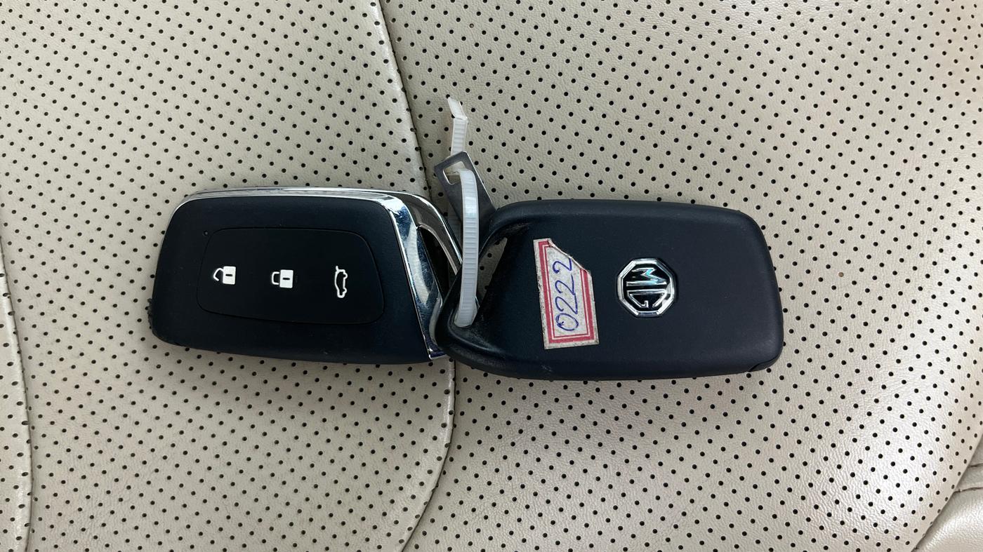 2021 MG HECTOR SHARP 2.0 DIESEL, Diesel, Manual, 1,14,816 km, Key Close Up