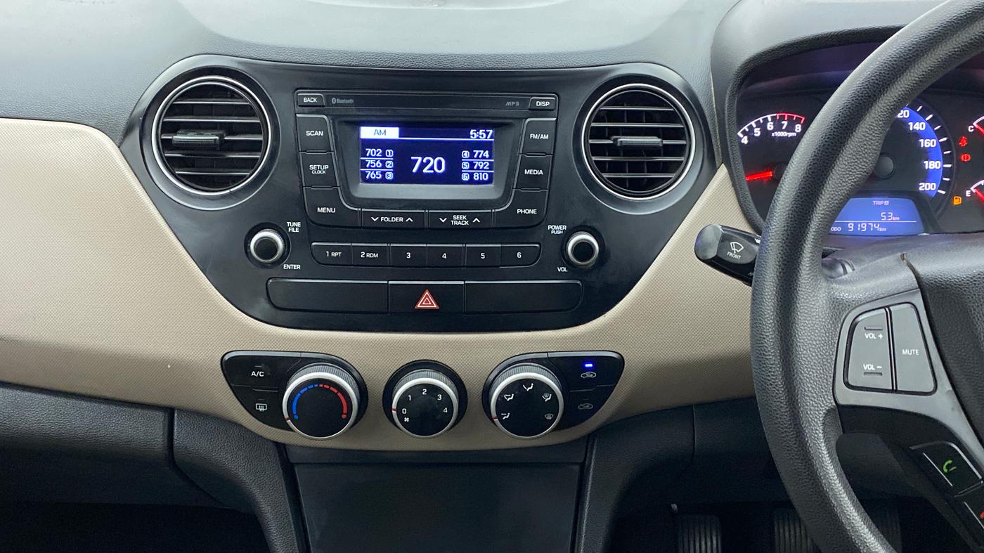 2016 Hyundai Xcent S 1.2, Petrol, Manual, 92,098 km, Air Conditioner