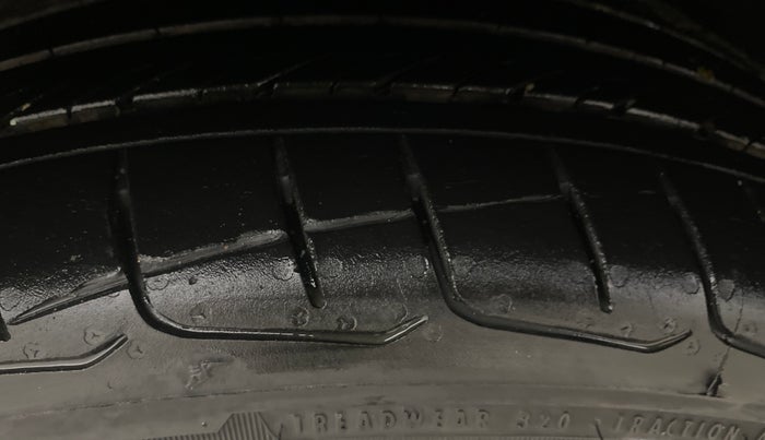 2024 Toyota INNOVA HYCROSS ZX HYBRID 7 STR, Hybrid, Automatic, 31,548 km, Right Rear Tyre Tread