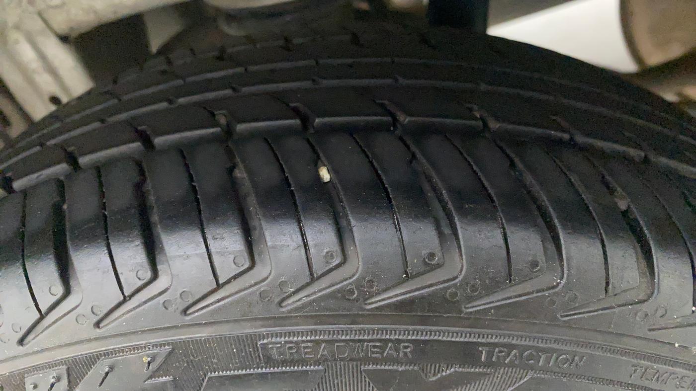 2016 Maruti Alto K10 VXI P, Petrol, Manual, 62,570 km, Right Rear Tyre Tread