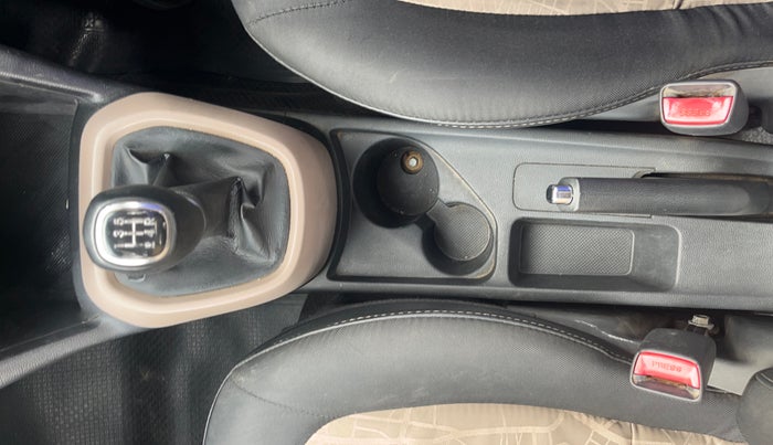 2014 Hyundai Grand i10 SPORTZ 1.2 KAPPA VTVT, Petrol, Manual, 61,751 km, Gear Lever